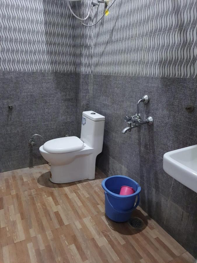 Oyo 83936 Chaudhary Guest House Bulandshahr Exterior photo